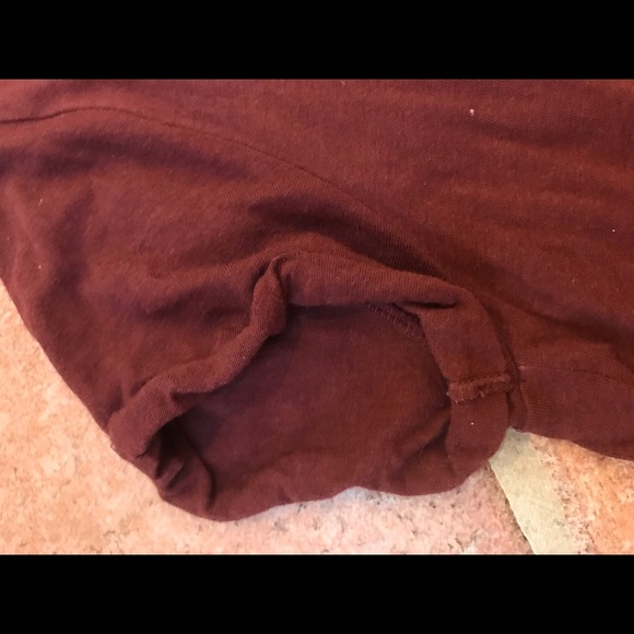 Casual Top with High Side Slits - Picture 3 of 4